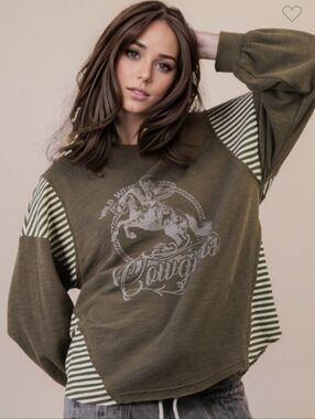 NEW Western Graphic Long Sleeve Green